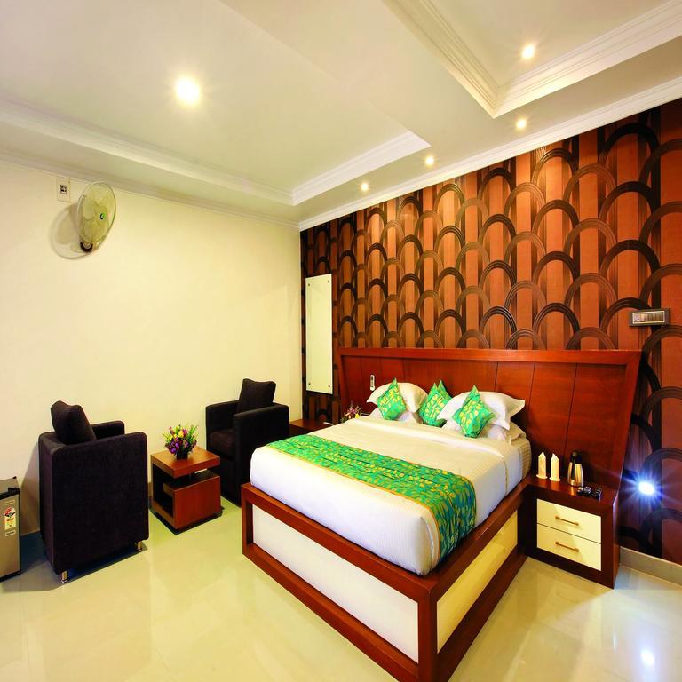 Holiday Hill Hotel & Suites Sultan Bathery Exterior foto